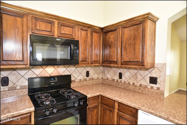 12636 Crystal Ridge Street, El Paso, TX 79938