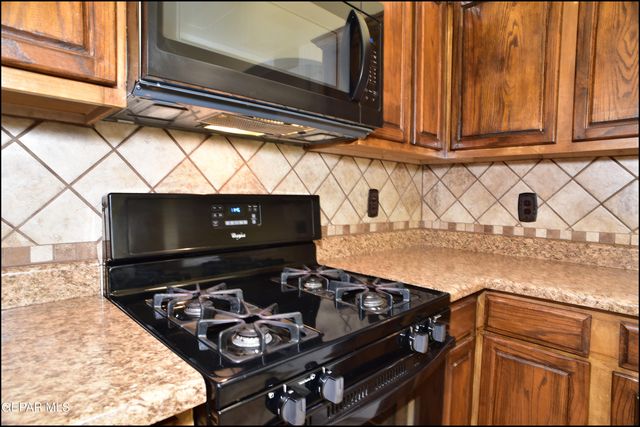 12636 Crystal Ridge Street, El Paso, TX 79938