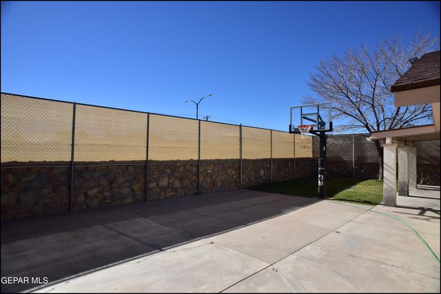 12636 Crystal Ridge Street, El Paso, TX 79938