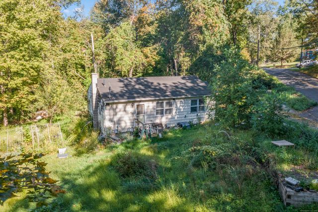 301 Berkshire Road, Southbury, CT 06488
