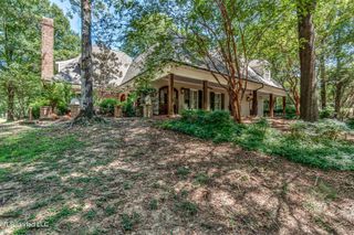338 Hillview Drive, Ridgeland, MS 39157