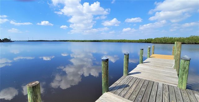 2033 TREASURE LANE, Punta Gorda, FL 33982