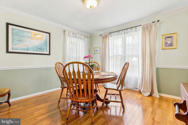 111 BLUE RIBBON DR, North Wales, PA 19454