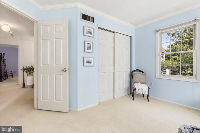 111 BLUE RIBBON DR, North Wales, PA 19454