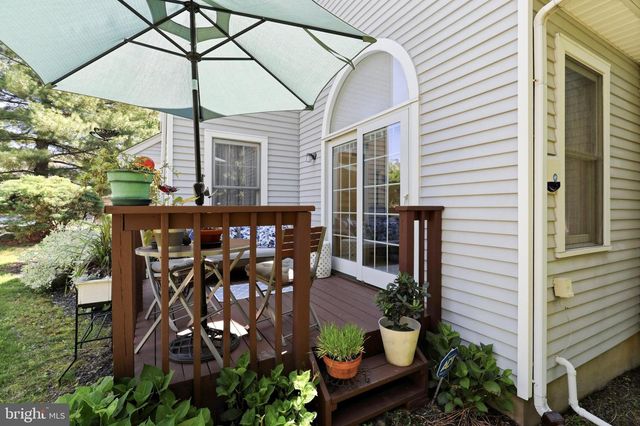 111 BLUE RIBBON DR, North Wales, PA 19454