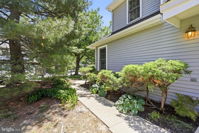111 BLUE RIBBON DR, North Wales, PA 19454