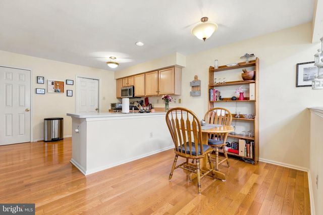 111 BLUE RIBBON DR, North Wales, PA 19454
