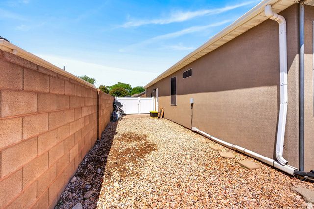 611 W 375 S, Hurricane, UT 84737