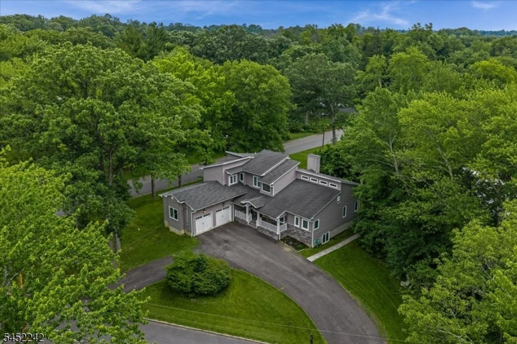 23 Erskine Dr, Morristown Town, NJ 07960 — exterior