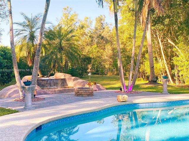 11576 N 153rd Court N, Jupiter, FL 33478
