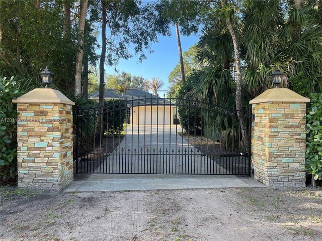 11576 N 153rd Court N, Jupiter, FL 33478