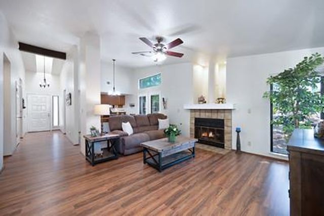 4718 El Cid Ct, Rocklin, CA 95677