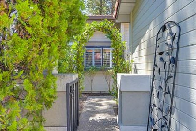 4718 El Cid Ct, Rocklin, CA 95677