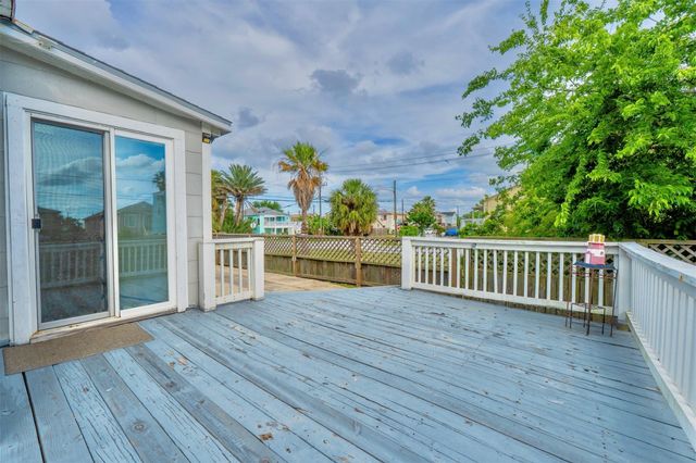 2119 63rd Street, Galveston, TX 77551