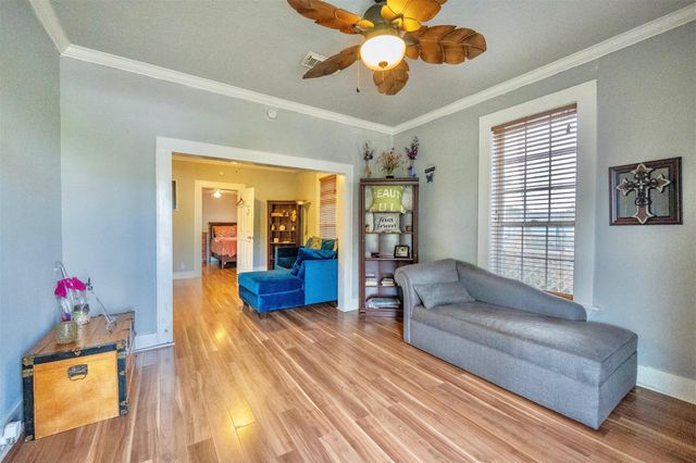2119 63rd Street, Galveston, TX 77551