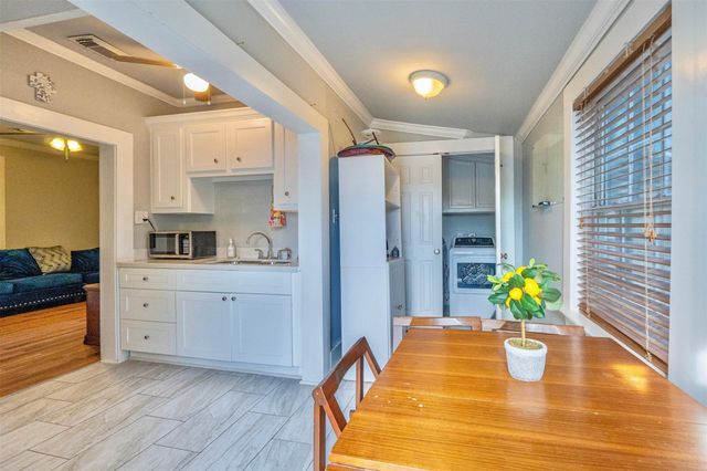 2119 63rd Street, Galveston, TX 77551