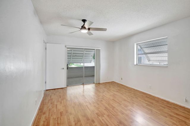 6707 NW 70 Street, Tamarac, FL 33321