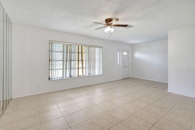 6707 NW 70 Street, Tamarac, FL 33321