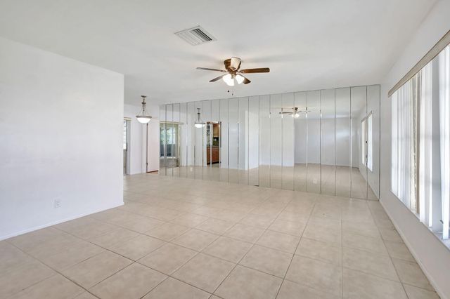 6707 NW 70 Street, Tamarac, FL 33321