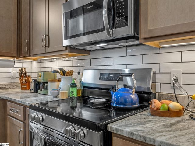 296 College Street, Spartanburg, SC 29303
