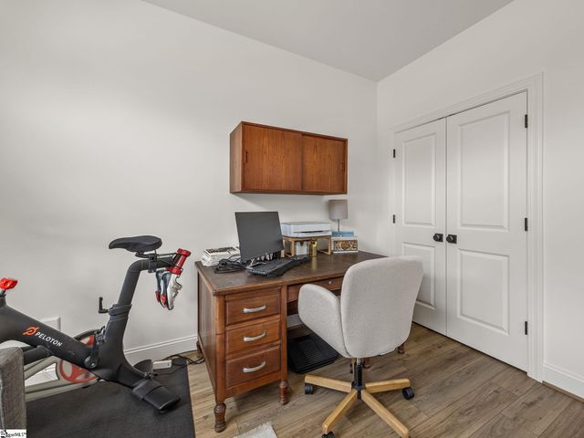 296 College Street, Spartanburg, SC 29303