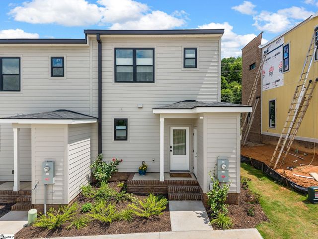296 College Street, Spartanburg, SC 29303