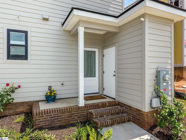 296 College Street, Spartanburg, SC 29303