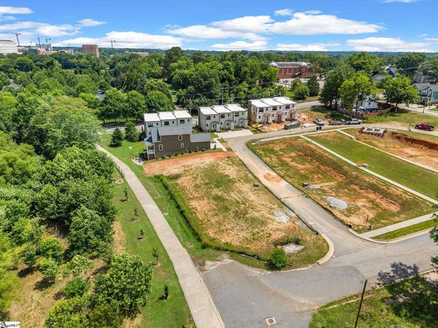 296 College Street, Spartanburg, SC 29303