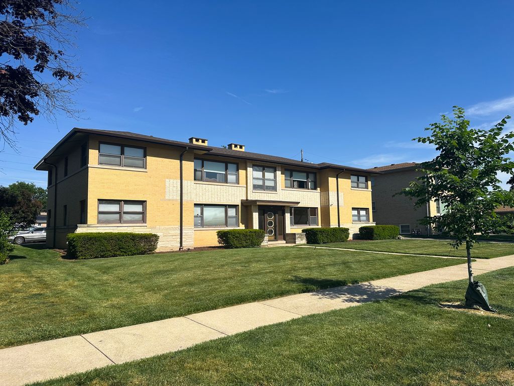 1531 Balmoral Avenue 1S, Westchester, IL 60154