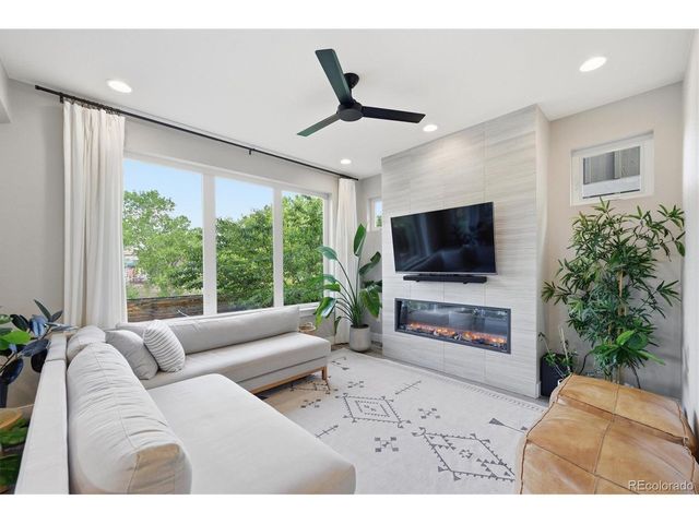 5859 Zuni Ct, Denver, CO 80221