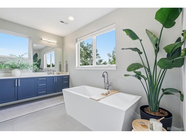 5859 Zuni Ct, Denver, CO 80221