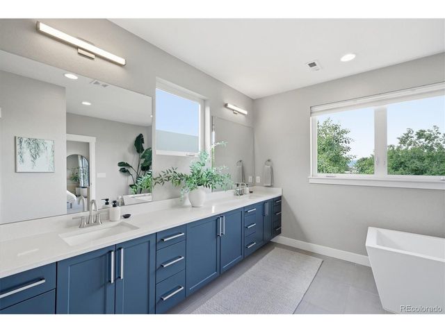 5859 Zuni Ct, Denver, CO 80221