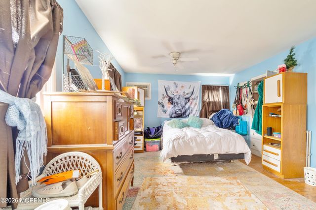 33 Menlo Avenue, Metuchen, NJ 08840