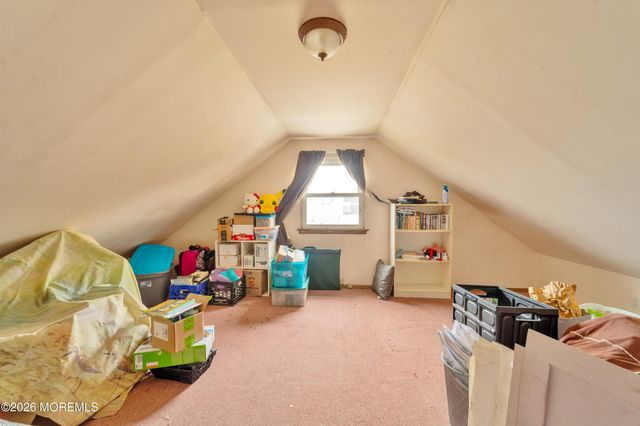 33 Menlo Avenue, Metuchen, NJ 08840