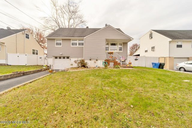 33 Menlo Avenue, Metuchen, NJ 08840