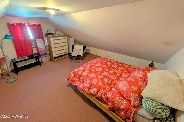 33 Menlo Avenue, Metuchen, NJ 08840