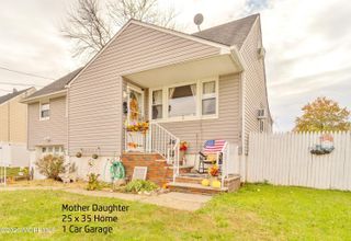 33 Menlo Avenue, Metuchen, NJ 08840