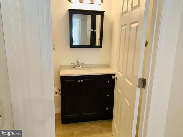 3565 EAGLE RIDGE DR, Woodbridge, VA 22191