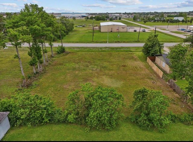 5003 Fm 1764, La Marque, TX 77568