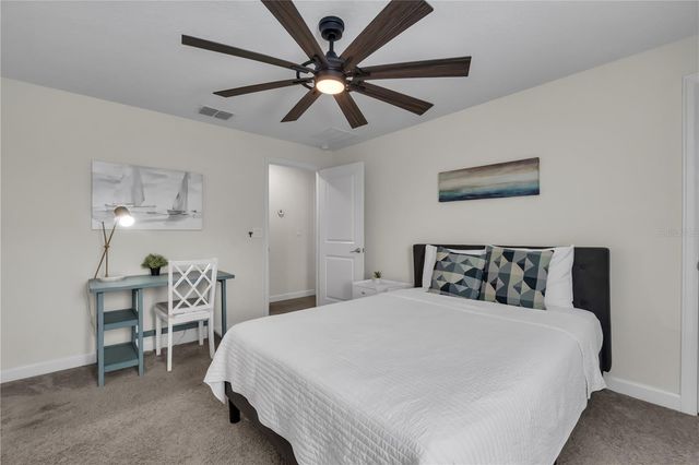 448 OCEAN COURSE AVENUE, Davenport, FL 33896