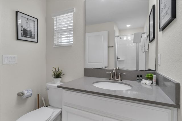 448 OCEAN COURSE AVENUE, Davenport, FL 33896