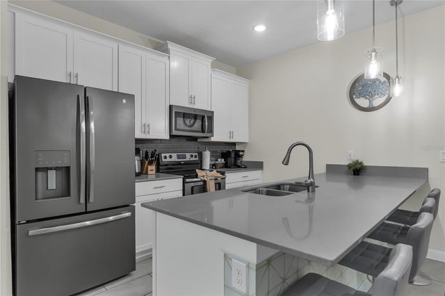 448 OCEAN COURSE AVENUE, Davenport, FL 33896