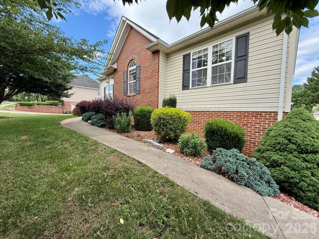 5360 Stonegate Farm Drive, Granite Falls, NC 28630