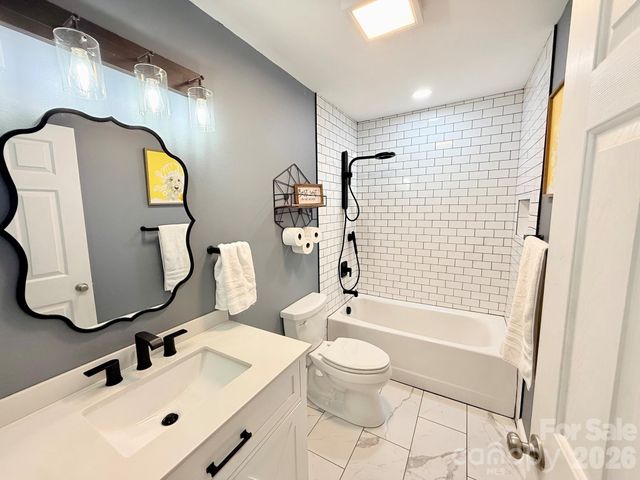 5360 Stonegate Farm Drive, Granite Falls, NC 28630