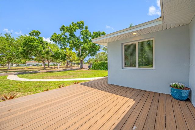 380 VILLAGRANDE AVENUE S, St Petersburg, FL 33707