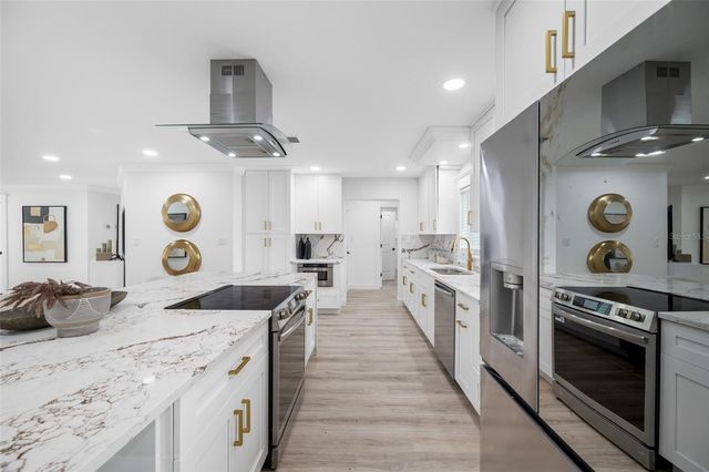 380 VILLAGRANDE AVENUE S, St Petersburg, FL 33707