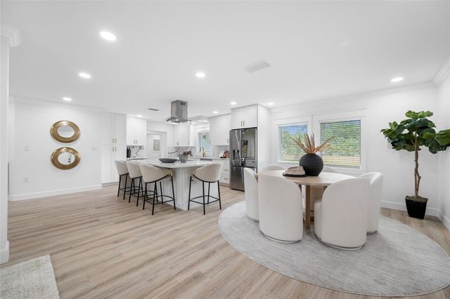380 VILLAGRANDE AVENUE S, St Petersburg, FL 33707
