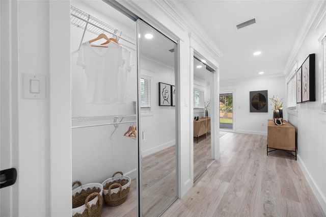 380 VILLAGRANDE AVENUE S, St Petersburg, FL 33707