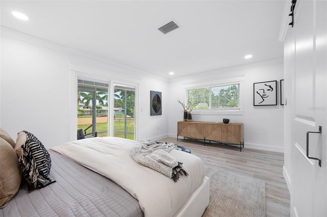 380 VILLAGRANDE AVENUE S, St Petersburg, FL 33707
