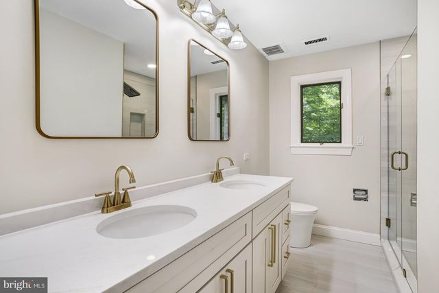 11109 ELMVIEW PL, Great Falls, VA 22066